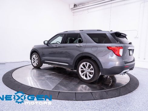Used 2023 Ford Explorer Platinum w/ Technology Package image 34