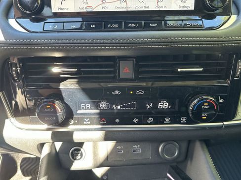 Used 2021 Nissan Rogue Platinum image 23