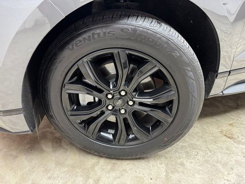 Certified 2023 Ford Edge SE w/ Black Appearance Package image 27