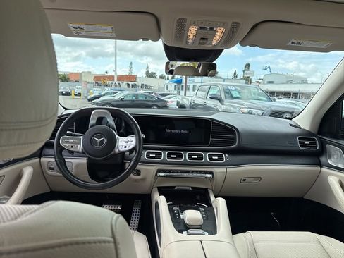 Used 2022 Mercedes-Benz GLS 450 4MATIC image 14