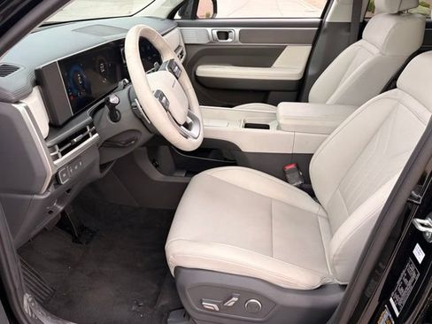 Used 2024 Hyundai Santa Fe SEL FWD image 11