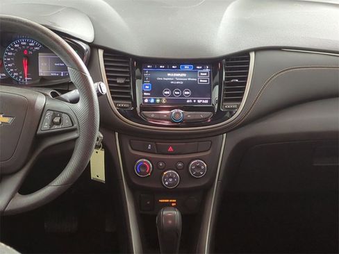 Certified 2019 Chevrolet Trax LS w/ Tint and Cruise Package image 18