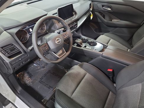 New 2026 Nissan Rogue SV w/ Cold Weather Package FWD image 16