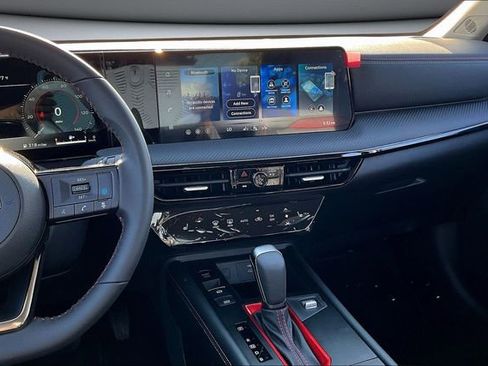 New 2026 Nissan Kicks SR w/ Cold Weather Package image 6