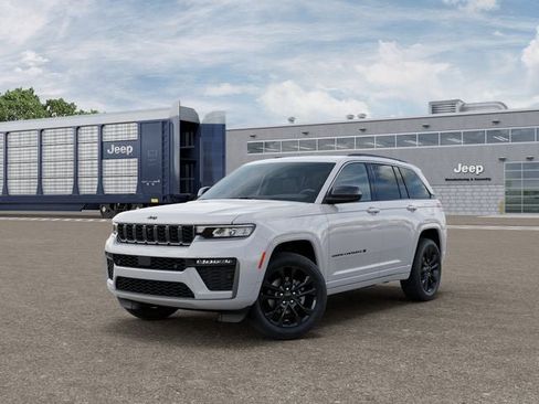 New 2026 Jeep Grand Cherokee Limited AWD/4WD image 1