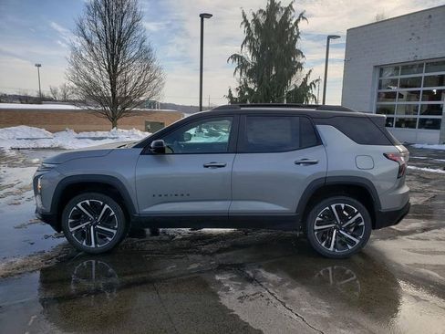 New 2026 Chevrolet Equinox RS w/ Convenience Package III AWD/4WD image 3