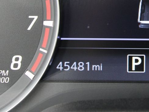 Used 2021 Nissan Titan SV w/ SV Convenience Package image 22