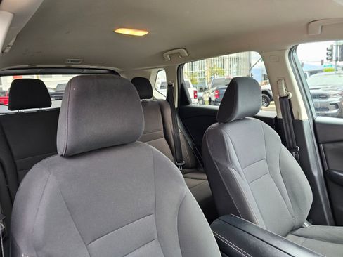 Used 2024 Nissan Rogue S FWD image 25