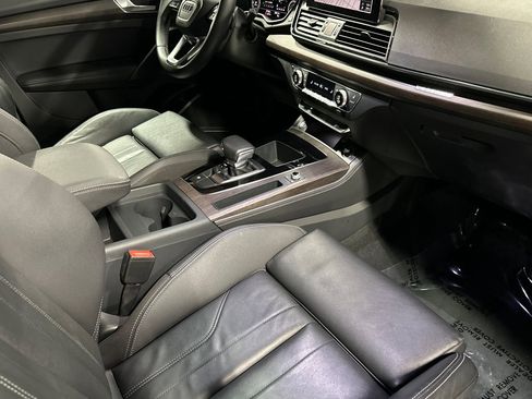 Used 2023 Audi Q5 e Premium Plus w/ Premium Plus Package image 15