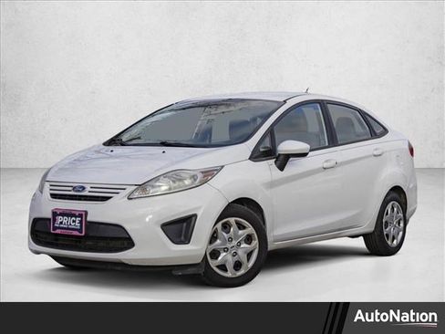 Used 2013 Ford Fiesta S image 1