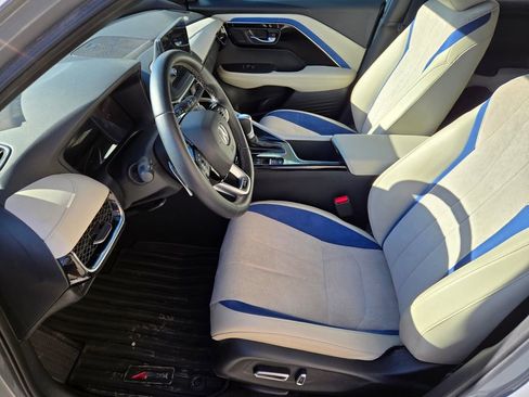 Used 2025 Acura ADX A-Spec image 7