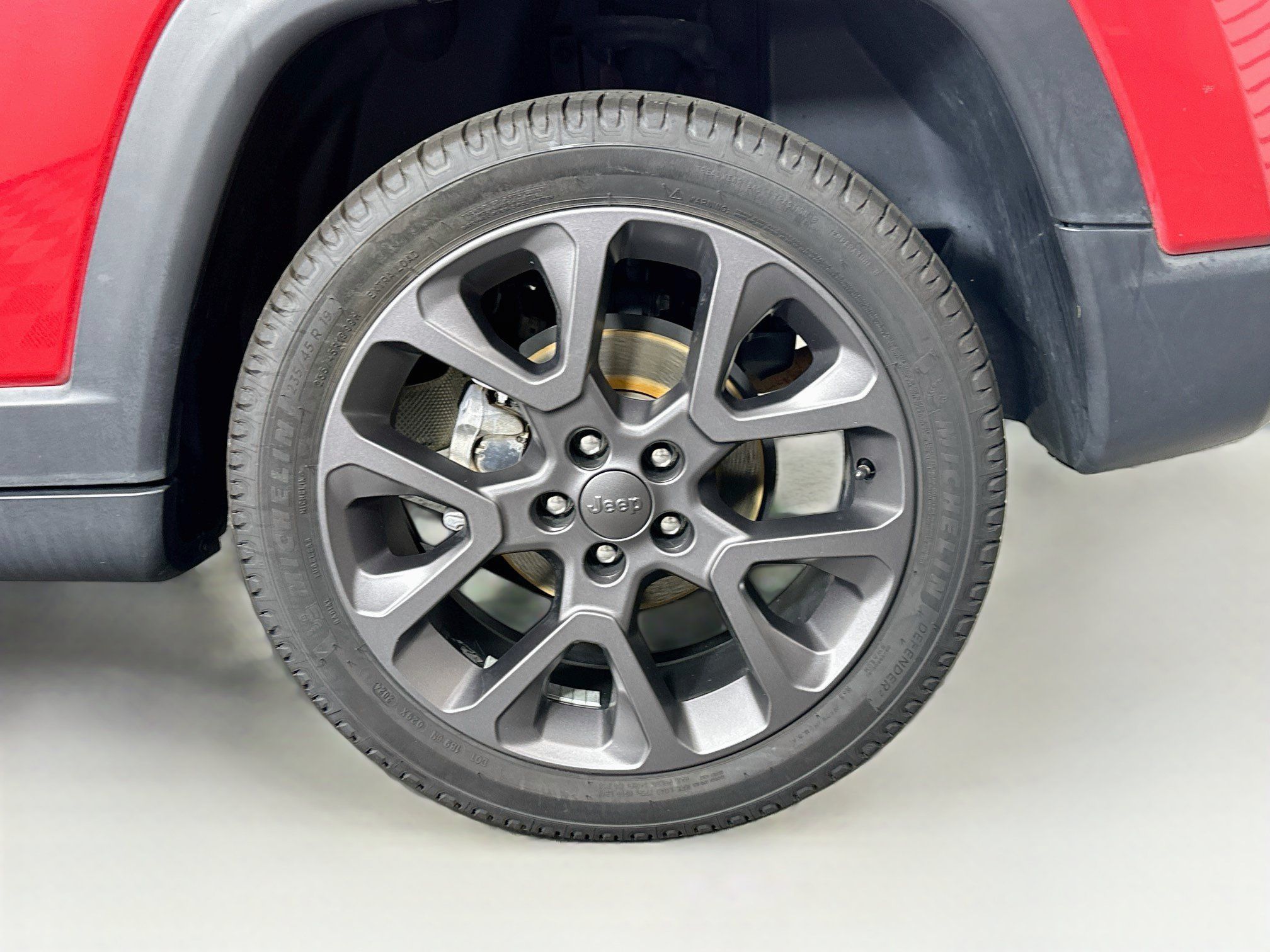 Used 2021 Jeep Compass Latitude w/ Sun and Sound Group FWD image 11