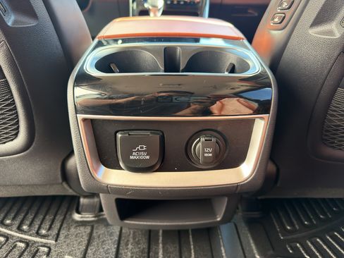 Used 2024 Kia Carnival SX FWD image 32