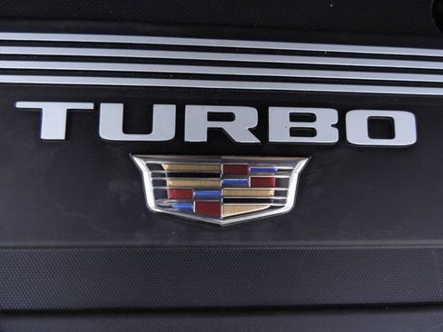 Used 2022 Cadillac XT4 Premium Luxury w/ Enhanced Visibility Package image 21