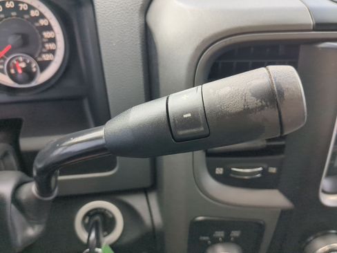 Used 2013 RAM 1500 Express AWD/4WD image 21