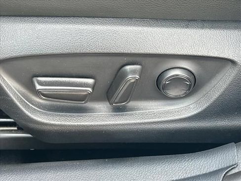 Used 2023 Toyota Camry XSE FWD image 19