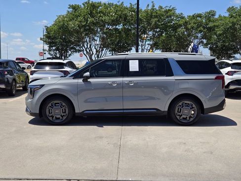 Certified 2026 Kia Carnival SX FWD image 12