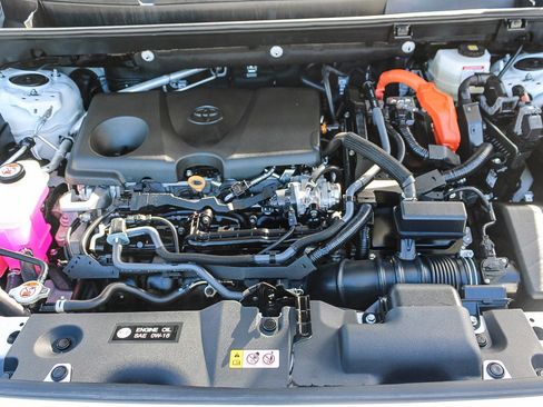 Used 2025 Toyota RAV4 XLE image 27