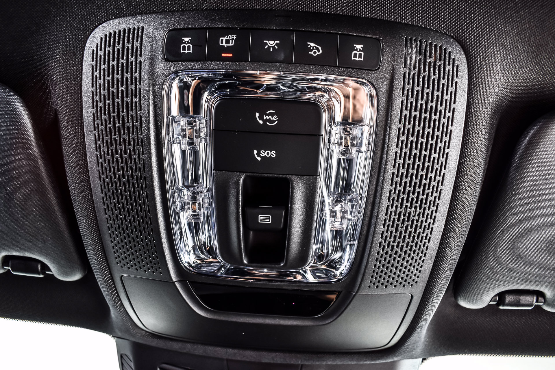 Used 2022 Mercedes-Benz GLB 250 4MATIC w/ AMG Line image 27