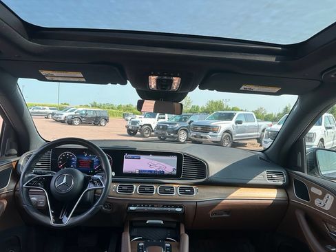 Used 2024 Mercedes-Benz GLE 450 4MATIC image 27