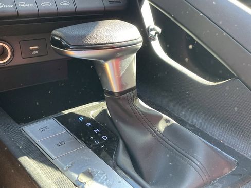 Used 2023 Hyundai Elantra SEL image 5