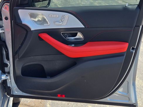 Used 2024 Mercedes-Benz GLE 63 AMG S image 38