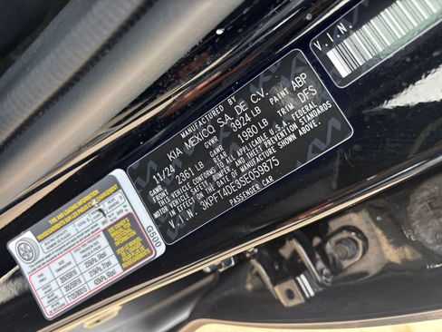 Used 2025 Kia K4 FWD image 28