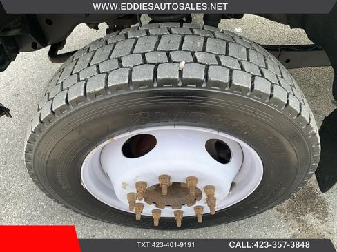 Used 2012 Ford F550 2WD Regular Cab Super Duty w/ Payload Upgrade Pkg image 44