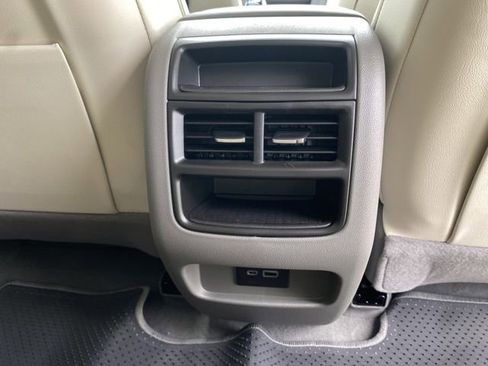 New 2025 Cadillac XT5 Premium Luxury image 28