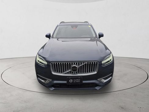 Certified 2025 Volvo XC90 B5 Core w/ Protection Package Premier AWD/4WD image 4