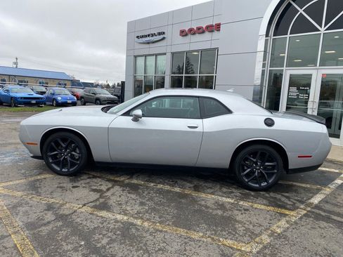 Used 2023 Dodge Challenger SXT w/ Plus Package RWD image 58