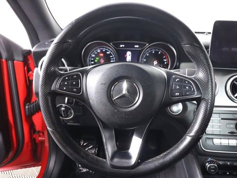 Used 2019 Mercedes-Benz CLA 250 image 11