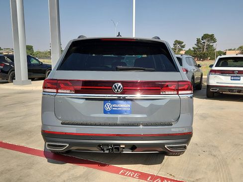 New 2026 Volkswagen Atlas SE FWD image 6