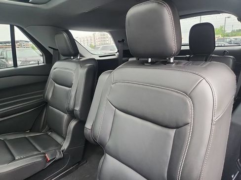 Certified 2023 Ford Explorer XLT w/ Equipment Group 202A AWD/4WD image 25