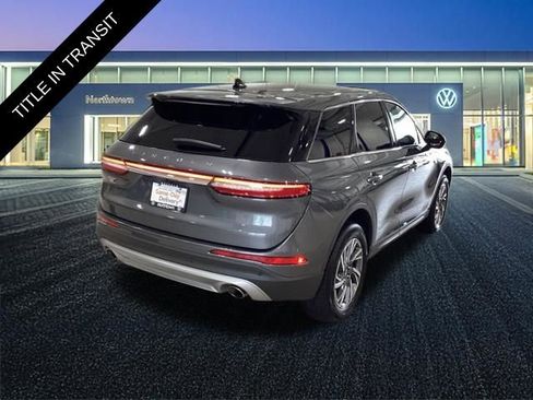 Used 2023 Lincoln Corsair AWD image 23
