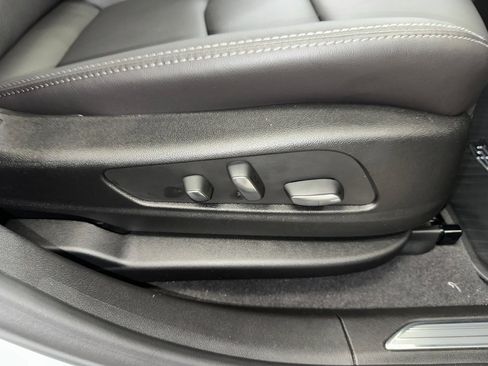 New 2026 Cadillac XT5 Premium Luxury w/ LPO, Floor Liner Package image 33