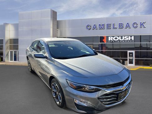 Used 2024 Chevrolet Malibu LT image 3