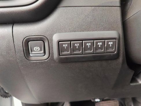 Used 2024 GMC Sierra 3500 Pro image 12