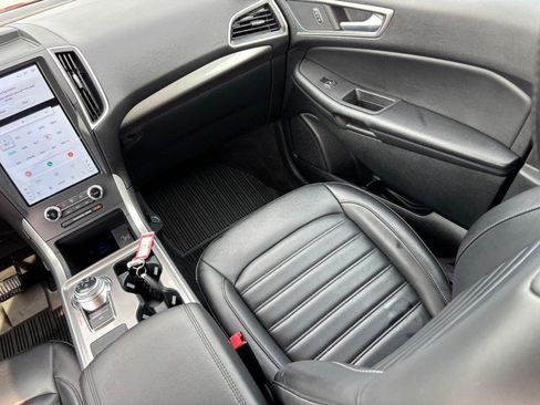 Used 2024 Ford Edge SEL w/ Convenience Package AWD/4WD image 16
