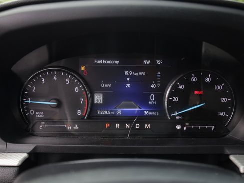 Used 2020 Ford Explorer XLT w/ Equipment Group 202A AWD/4WD image 24