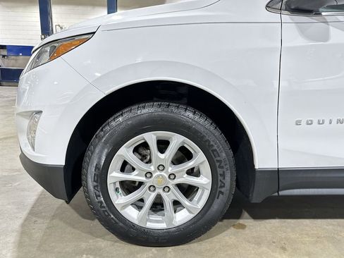 Used 2020 Chevrolet Equinox LT image 18