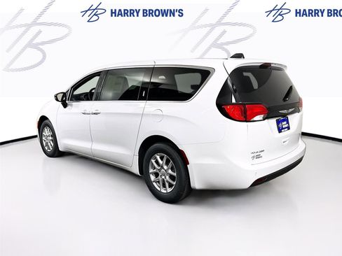 New 2026 Chrysler Voyager LX image 30