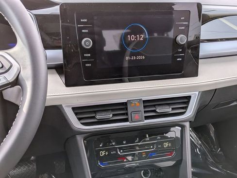 New 2026 Volkswagen Taos SE image 12