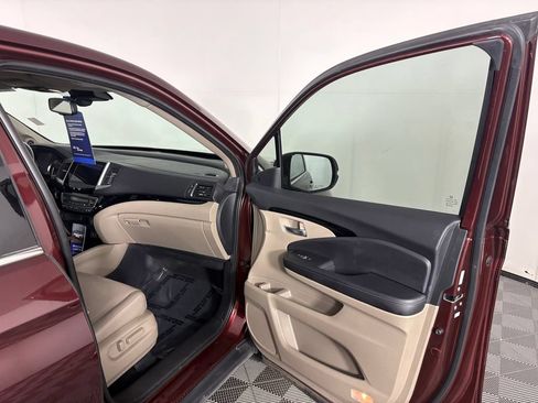 Used 2019 Honda Ridgeline RTL-E image 35