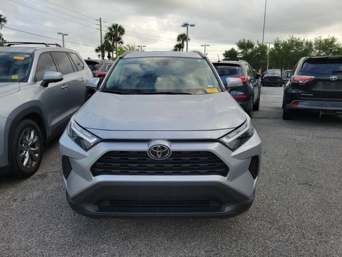 Used 2024 Toyota RAV4 XLE image 2