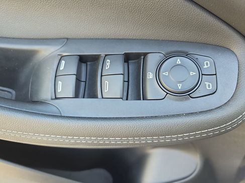 Certified 2023 Buick Encore GX Preferred w/ Cold Weather Comfort Package AWD/4WD image 29