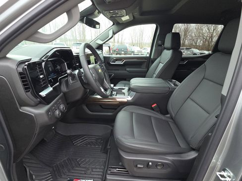 New 2026 Chevrolet Silverado 1500 LT w/ Z71 Off-Road Package image 17