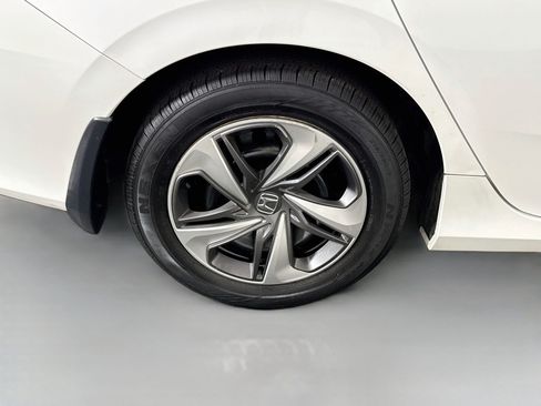 Used 2020 Honda Civic LX image 32