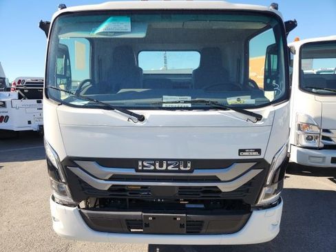 New 2025 Isuzu NPR HD RWD image 1