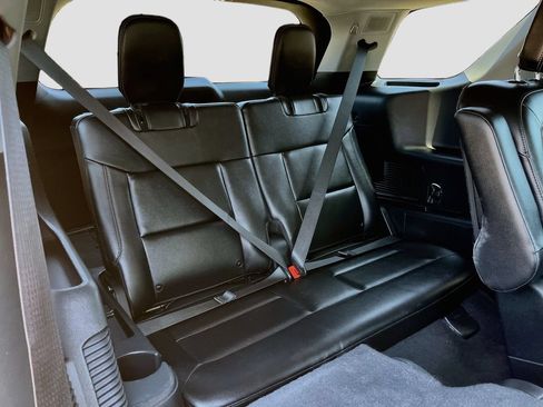 Used 2023 Ford Explorer Limited RWD image 29